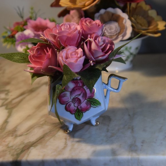 Beautiful antique square single handle footed sugar bowl with Sola wood roses - Picture 7 of 11